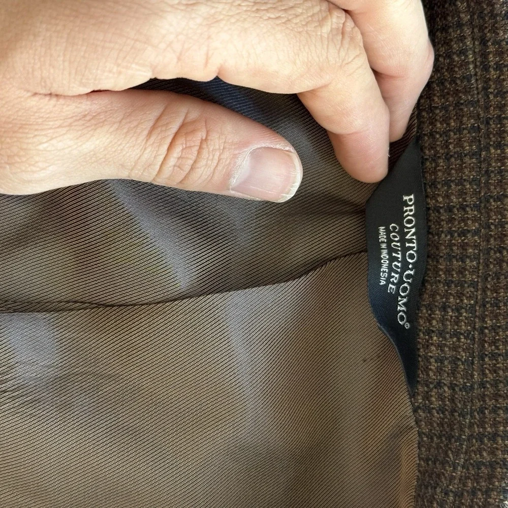 Pronto Uomo good preowned